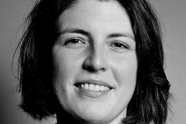 Portraitfoto Mona Pfletschinger  