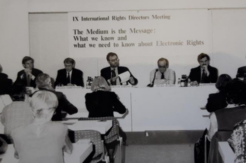 Referent*innen auf einer Veranstaltung auf dem Frankfurt Rights Meeting 1995