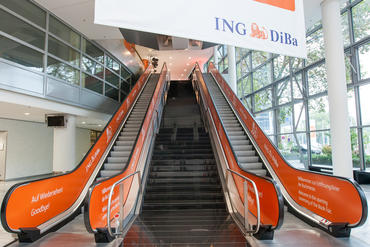 3050-Partner-Rolltreppe