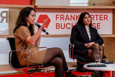 Panelistinnen während einer Gesprächsrunde auf der Frankfurter Buchmesse.
