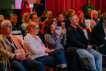 Publikum vor CentreStage-Bühne
