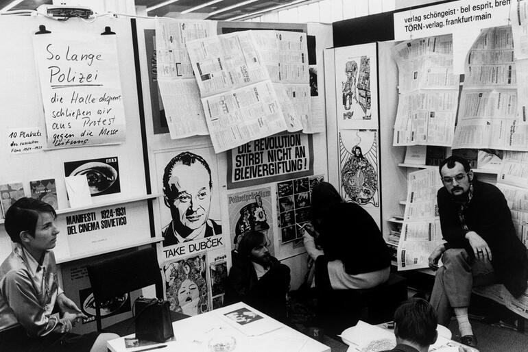 Closed exhibition stands to protest police action against demonstrators and the decision of the fair management to close the book fair to visitors in 1968