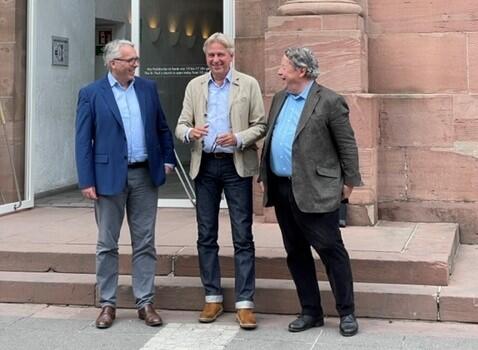 V.l. Tim Jung (verlegerischer Geschäftsführer Hoffmann & Campe), Juergen Boos (Direktor Frankfurter Buchmesse), Thomas Ganske (Verleger und Vorstandsvorsitzender der Ganske Verlagsgruppe) Julius-Campe-Preis