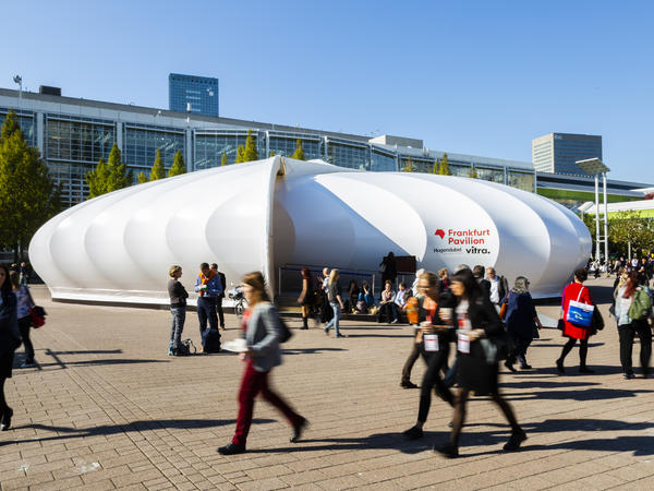 Frankfurt Pavilion außen