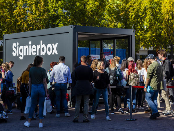 Signierbox