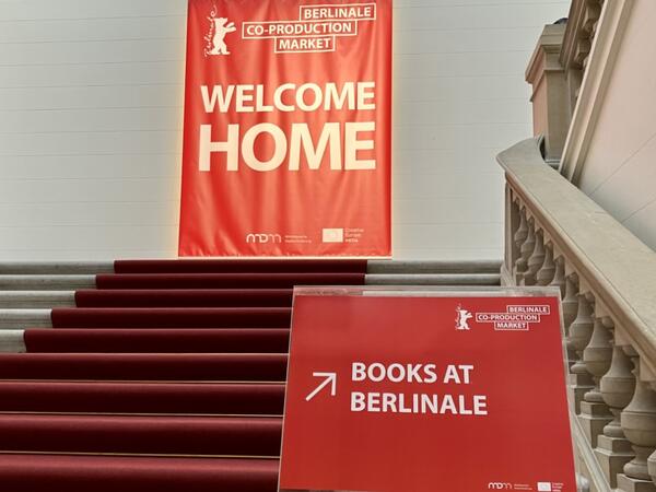 Books at Berlinale 2023 Roter Teppich 