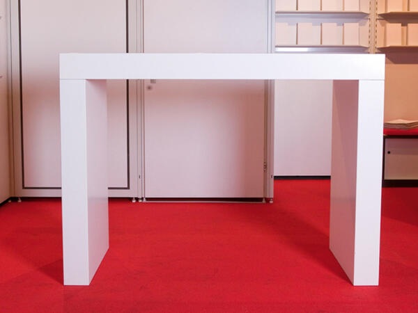 Theke / Pult: Standausstattung