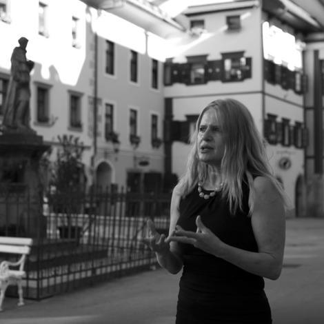 Mojca Kumerdej