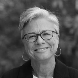 Portrait Barbara Kline Pope