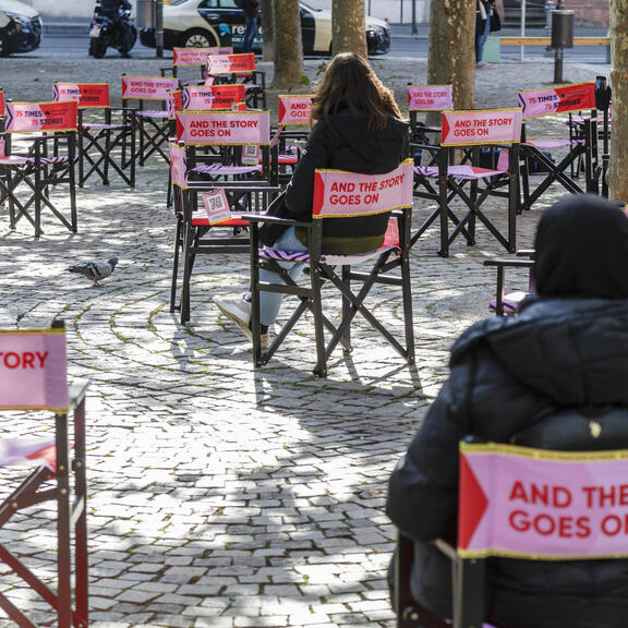 Stuhlaktion auf dem Paulsplatz