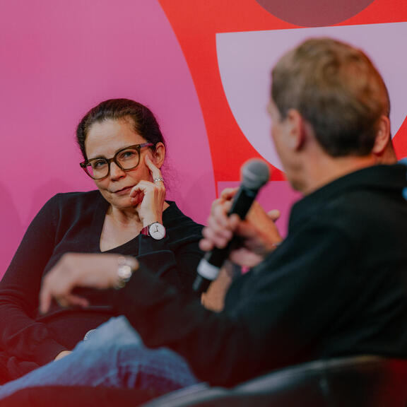 Thea Dorn auf Bühne