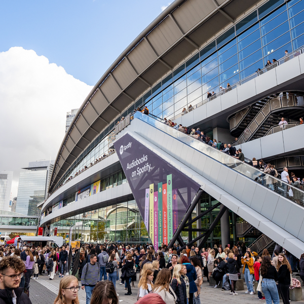 Visitors at the fair ground at Hall 3.1